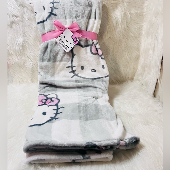 Hello‎ Kitty Blanket